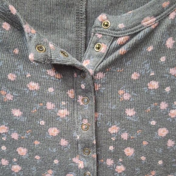Lucky Brand Gray and Pink Floral Long Sleeve Top - Picture 3 of 6
